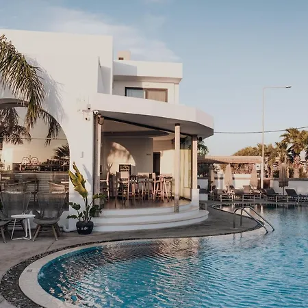 Casa Hotel&suites 4*