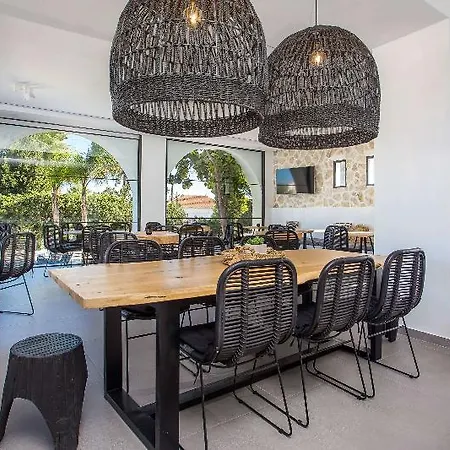 מלון Casa Boutique & - Adults Only 4*